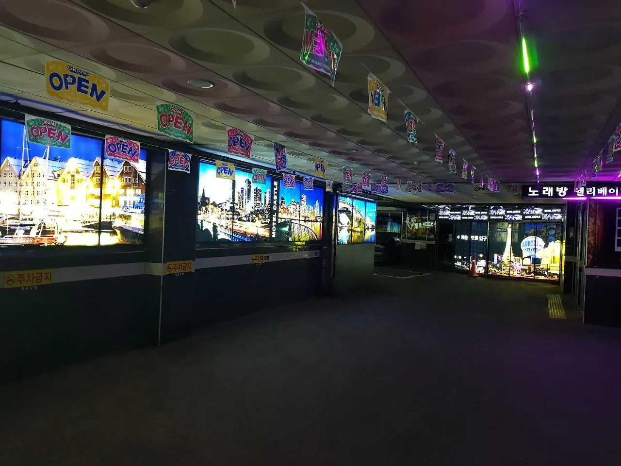 Hotel Castle 부산광역시 2*,